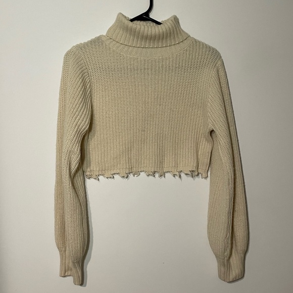 Funnel Neck Distressed Crop Sweater🦋 - Picture 4 of 8